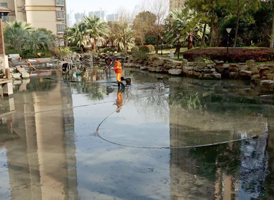 内黄景观池淤泥清理